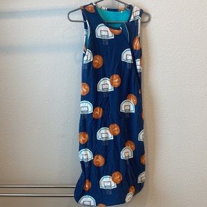 POSH PEANUT Sleep Bag 
0.5 Tog 
0-6 Month 
Basketball design